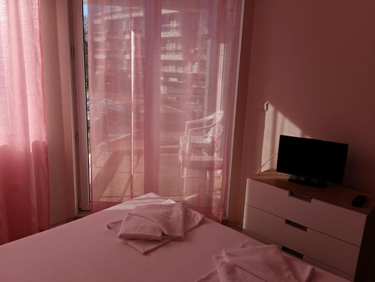 Excellent Apartment In Emberli Aparthotel. Lozenets Dış mekan fotoğraf